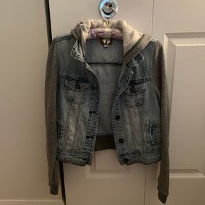 American eagle jean jacket medium